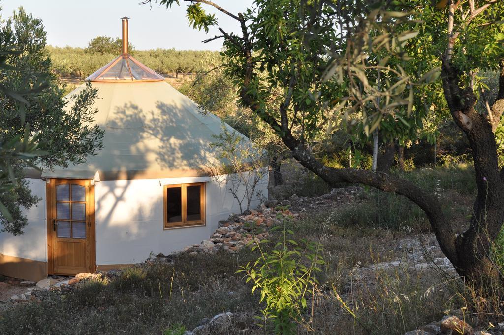 Yurta Mongola Delta Del Ebro Hotel Camarles Bagian luar foto