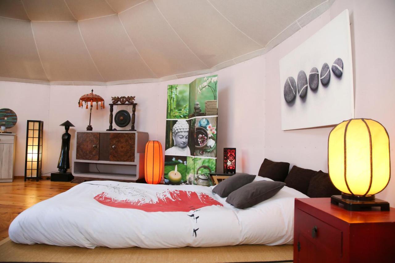 Yurta Mongola Delta Del Ebro Hotel Camarles Bagian luar foto